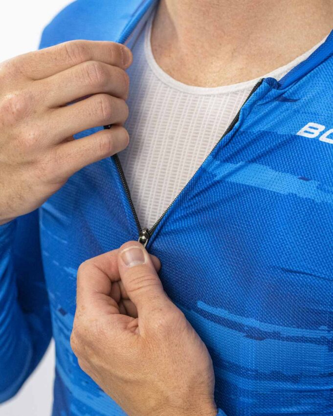 Men's OTW Long Sleeve Cycling Jersey zipper close-up shot.