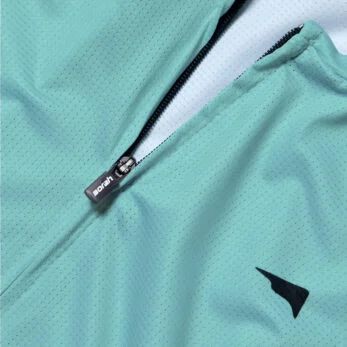 BORAH_ELITE_JERSEY_DETAIL_1_ALPINE_LAKE
